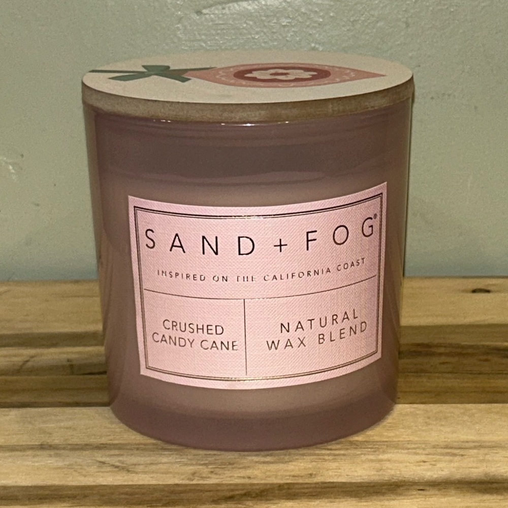 Brand new Sand and Fog Crushed Candy Cane Triple Wick Candle. - Picture 8 of 8